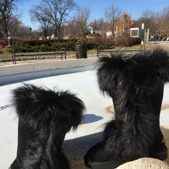 Galilani Boot in Black Suede - Picture 4 of 6